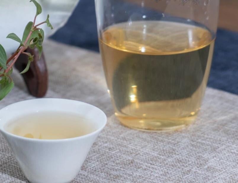 Bangdong Old Village Ancient-Tree Raw Pu-erh — Liquor